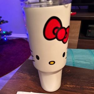 Hello kitty tumbler